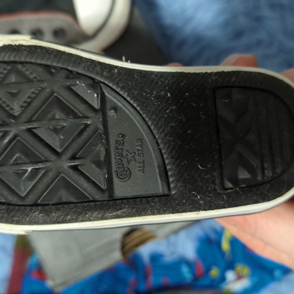 Converse All Star Velcro Simple Slip Sneakers Size 5 (Infant) - Picture 3 of 7